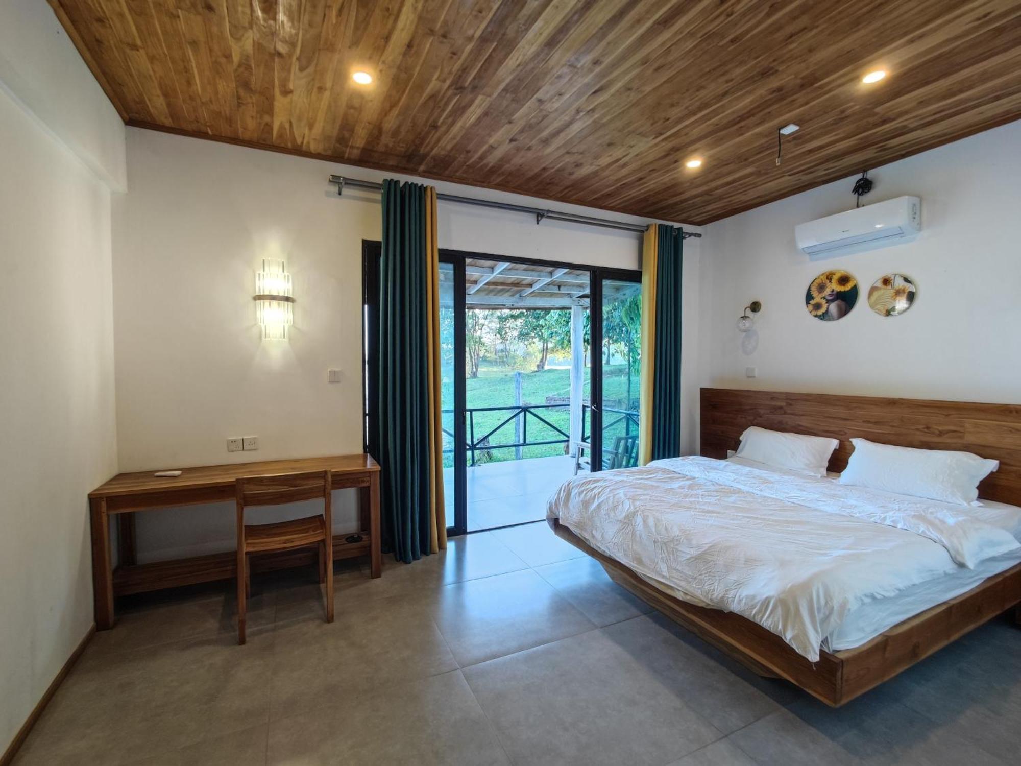 Sunset Nam Ngum Resort Vang Vieng Esterno foto